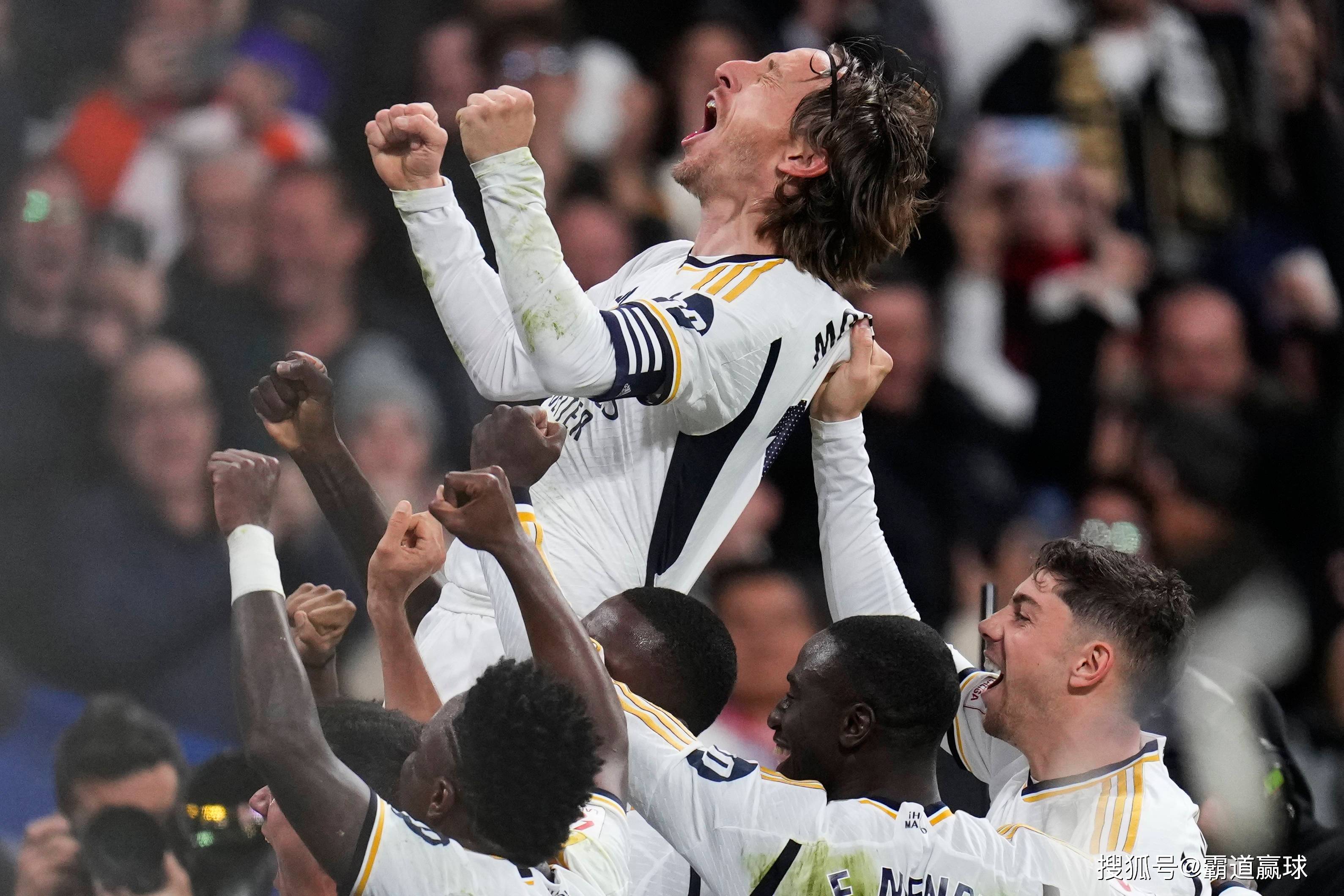 包含亚特兰大欲挑战那不勒斯，冲击前四位置的词条