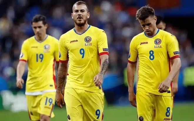 波黑队准备参加国际足球比赛 波黑队准备参加国际足球比赛