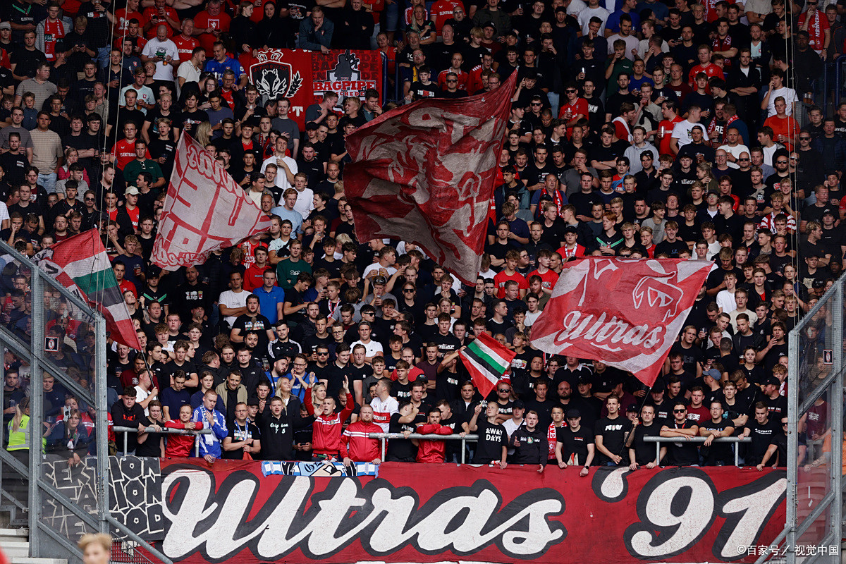 南安普顿主场胜利，击败狼队