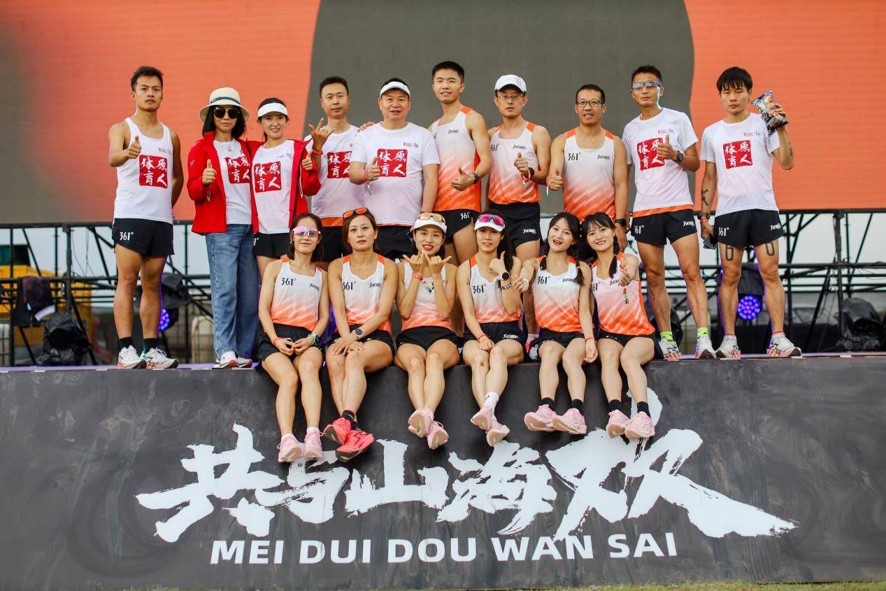 战马战队在今日英雄联盟比赛中表现亮眼，险胜过关，选手当场怒吼的简单介绍