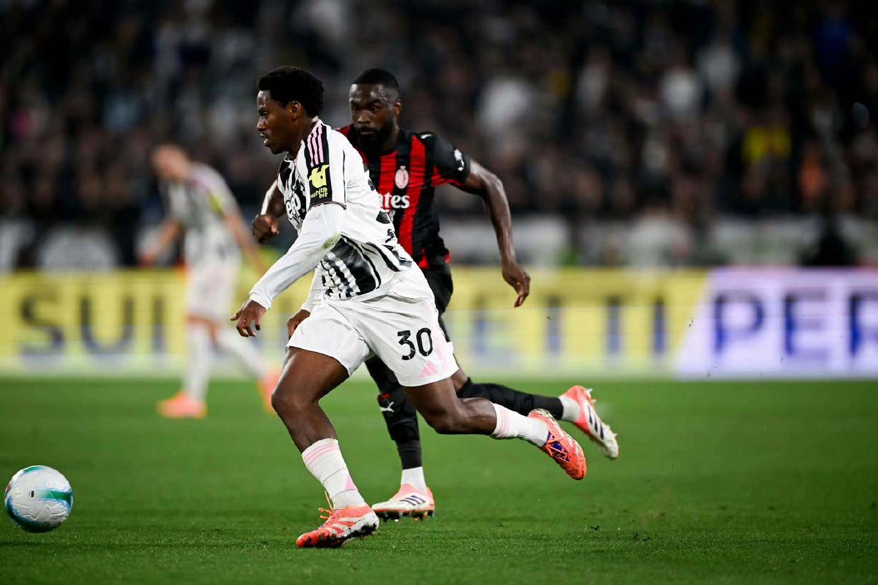 罗马客场0-2不敌那不勒斯 罗马客场0-2不敌那不勒斯