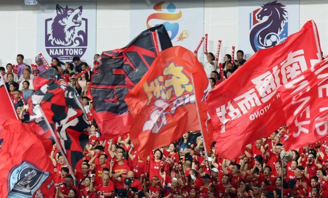 热门对决！国内足球联赛意义非凡的简单介绍