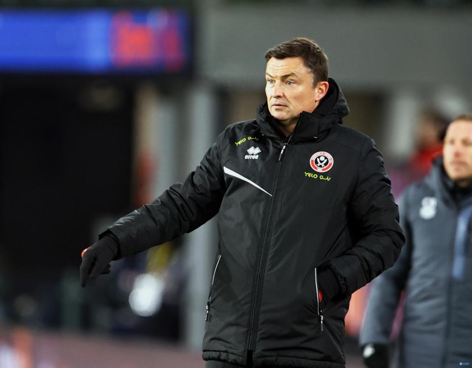 包含谢菲联客场惨败,球队陷入低谷状态的词条 包含谢菲联客场惨败,球队陷入低谷状态的词条