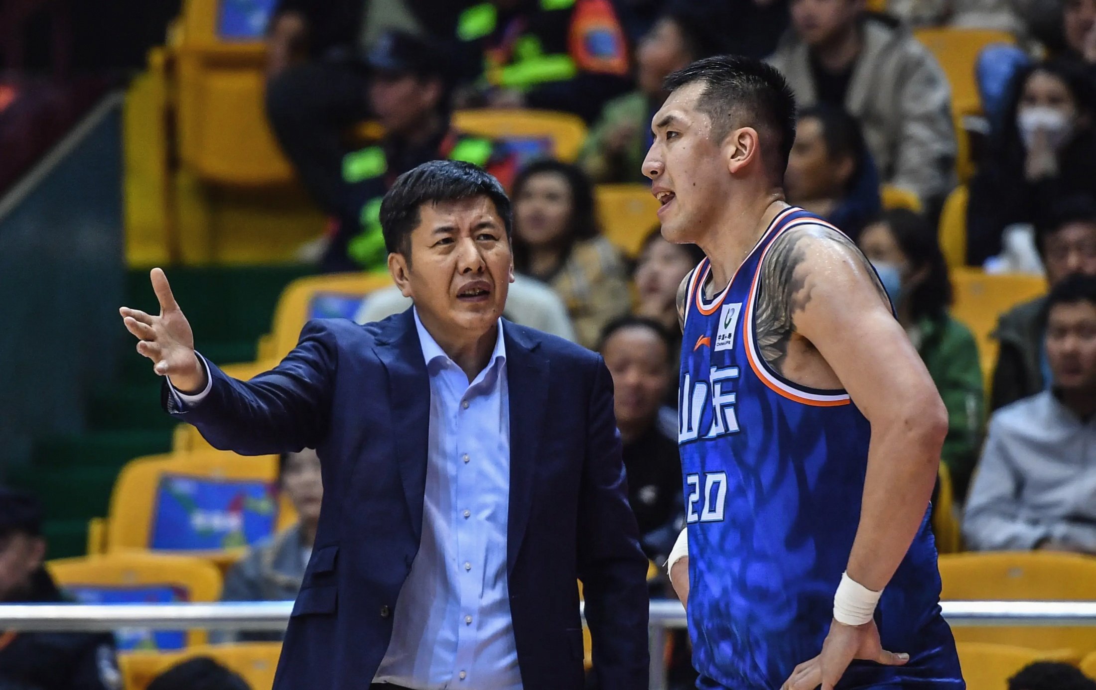 包含湖南男篮客场击败浙江队，稳固前八的词条