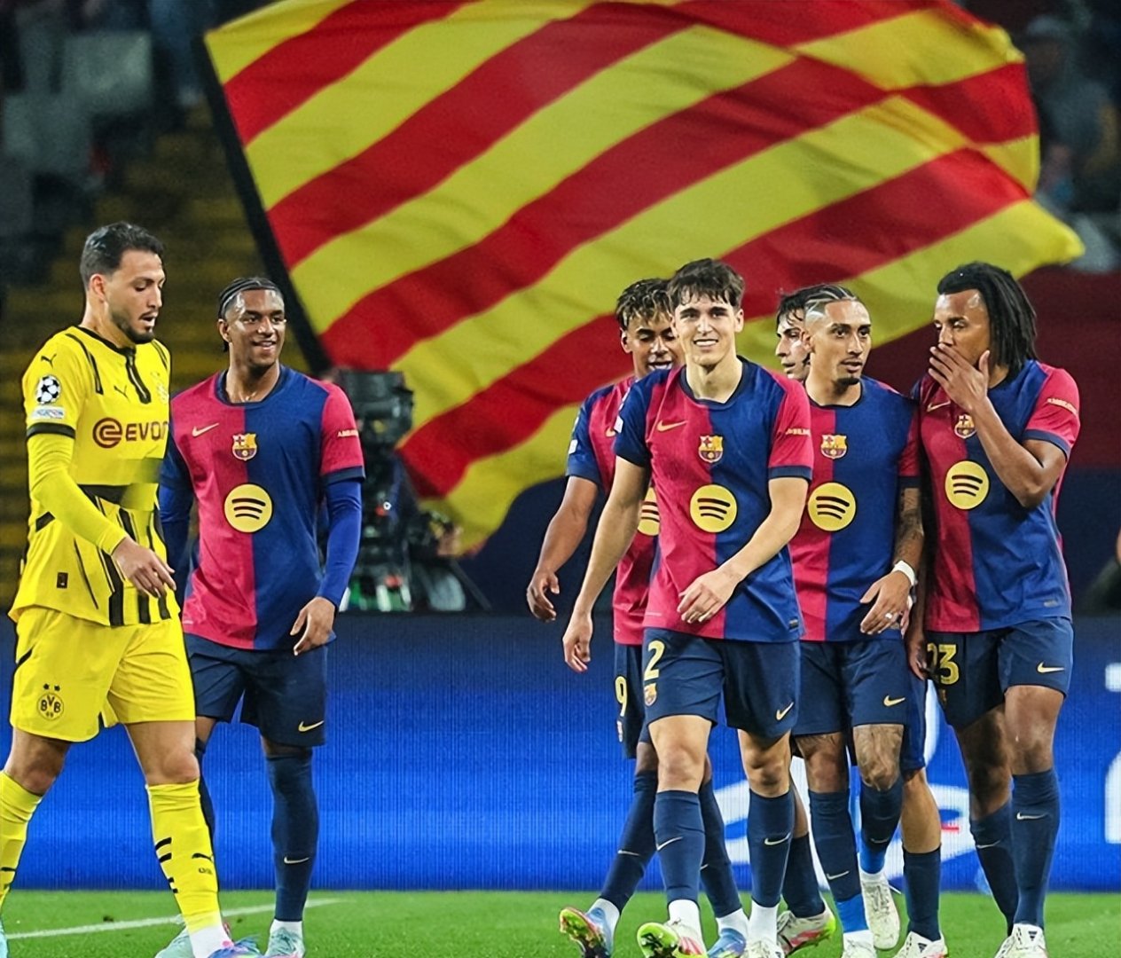 多特蒙德客场大获全胜，暂时排名上升的简单介绍