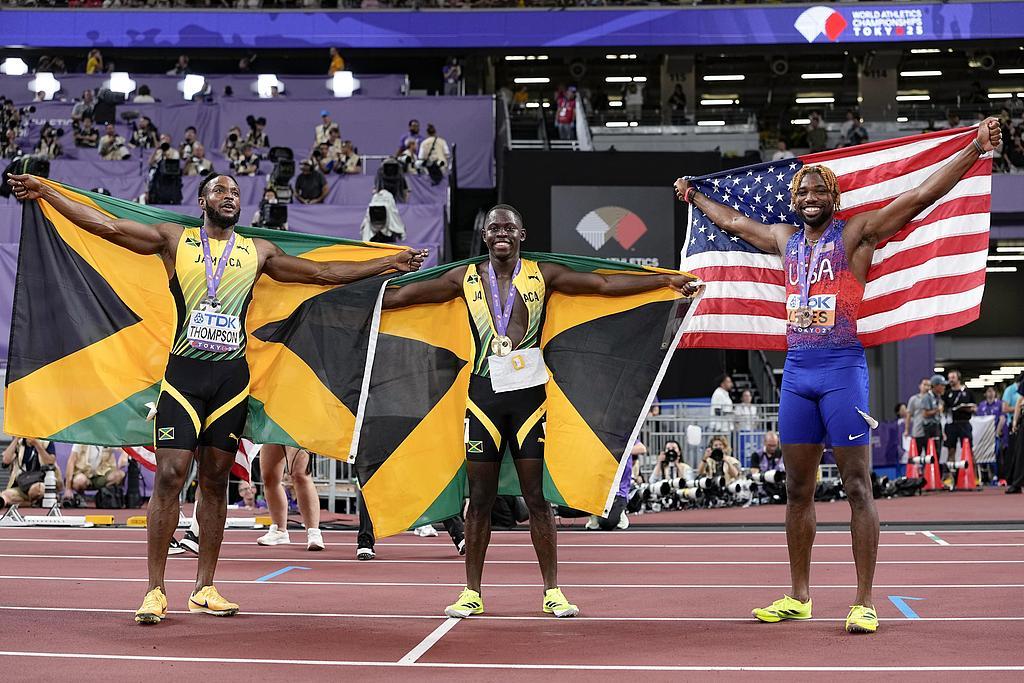 塞尔维亚运动员不畏强敌，实现逆袭的简单介绍