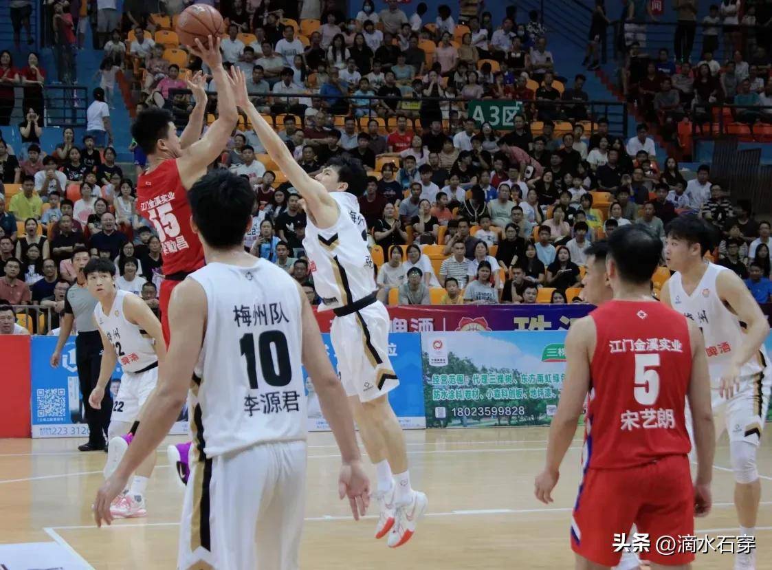 广东宏远队双杀对手,助力提前晋级季后赛 广东宏远队双杀对手,助力提前晋级季后赛